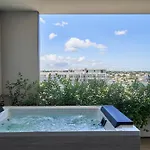 Thalora - Luxury
