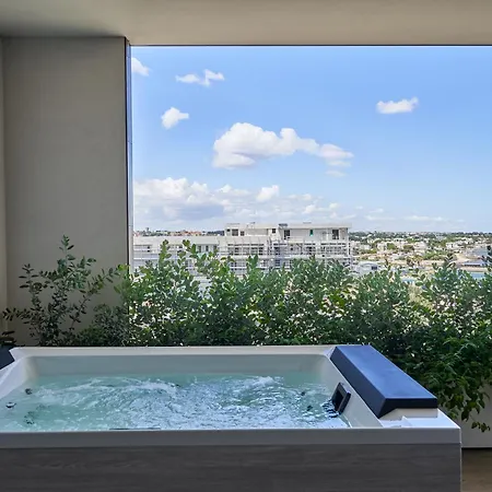 Thalora - Luxury